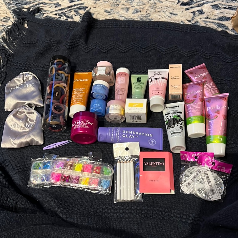 Hair and beauty bundle. New.